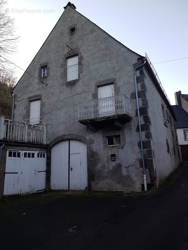 Maison à ROCHEFORT-MONTAGNE