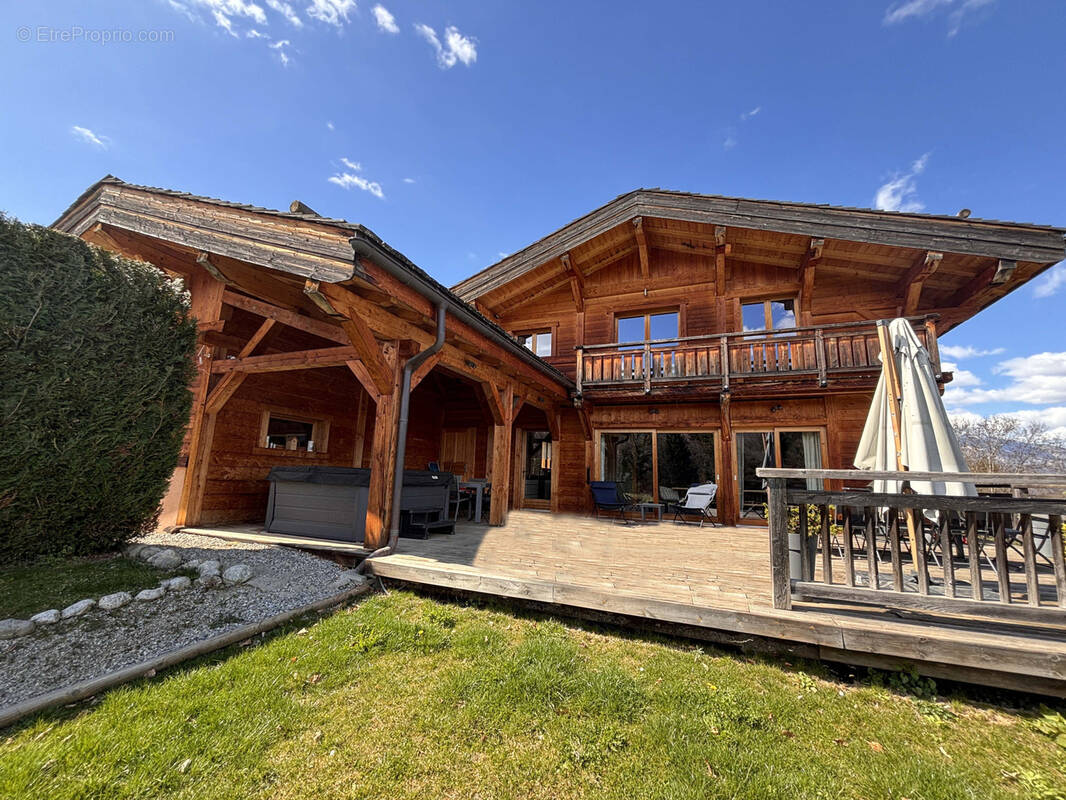 Maison à DOMANCY
