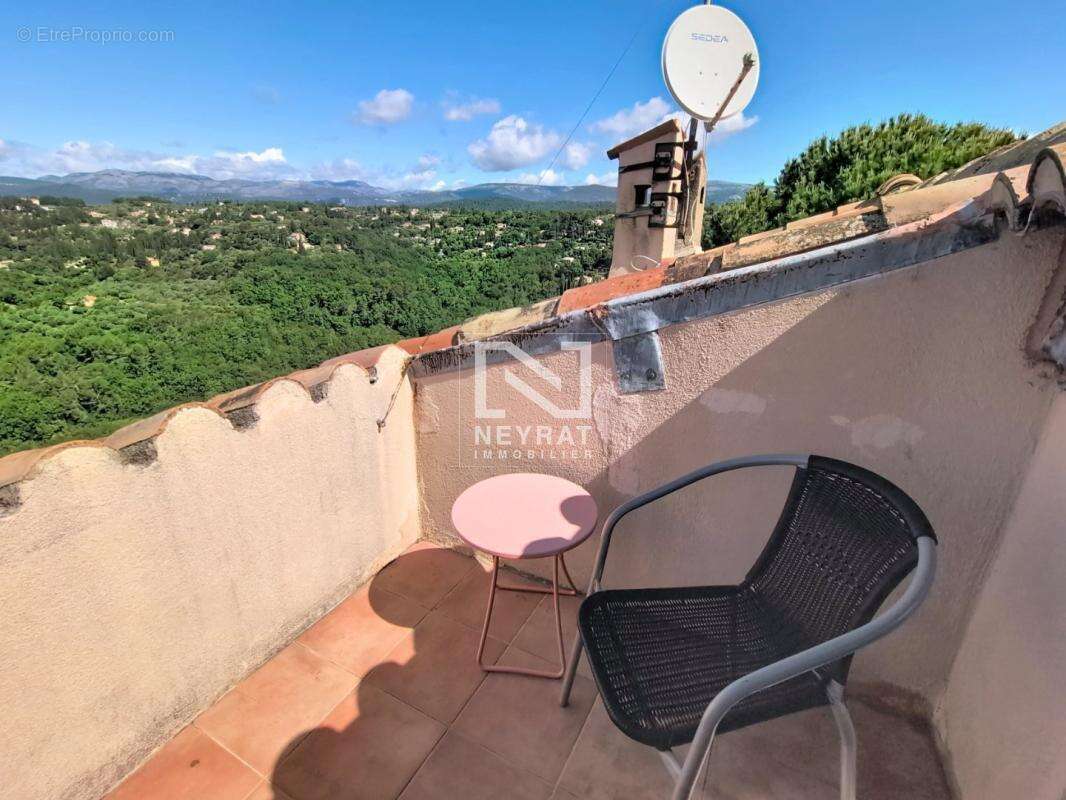 Vue panoramique exceptionnelle - Maison de caractère rénovée avec tropézienne - photo 4
