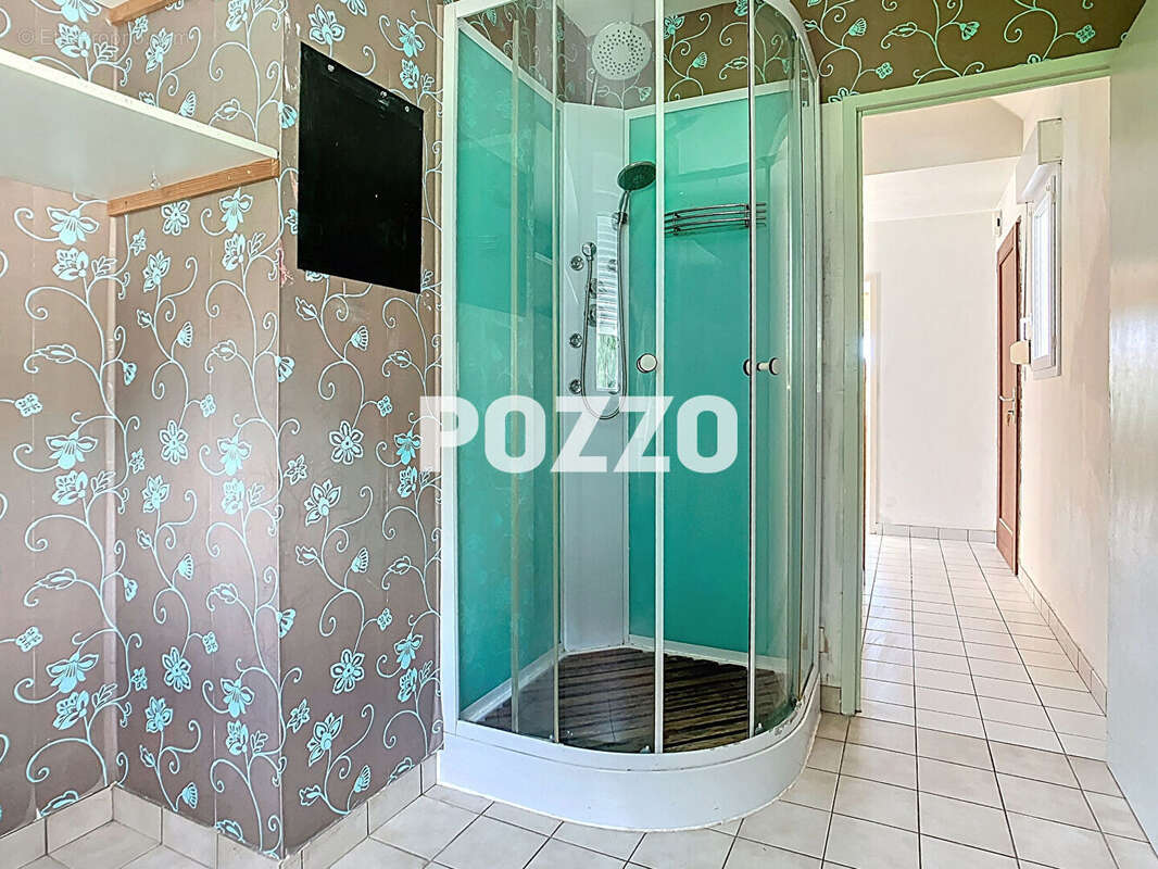 Maison à BRICQUEVILLE-SUR-MER