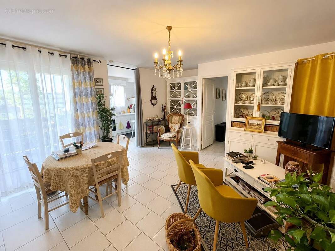 Appartement 64 m² à Perigueux  - photo 3