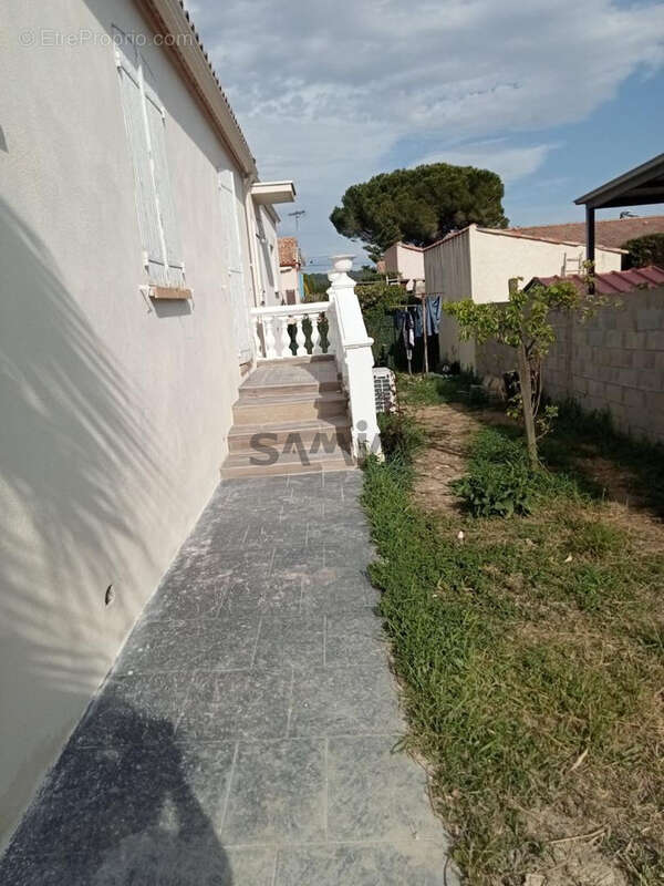 Maison à CLARENSAC