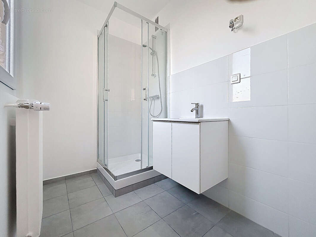 Quartier : gare - village - 2 pieces avec un balcon - photo 7