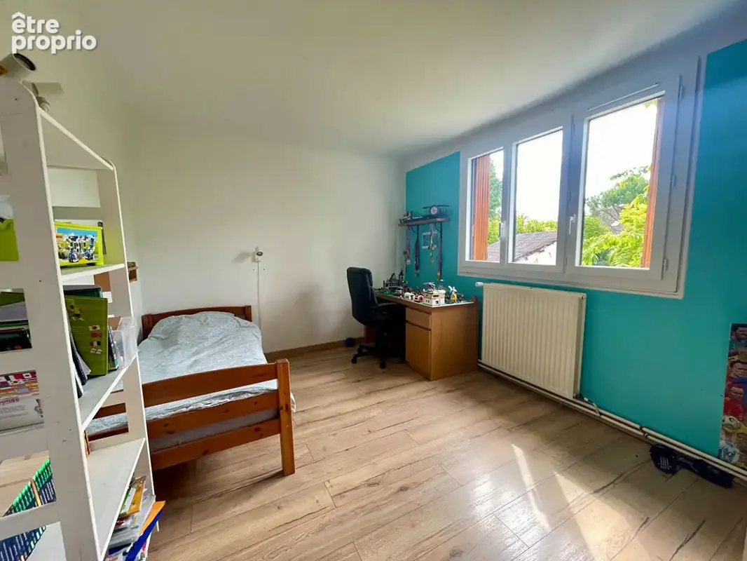 Maison Sucy En Brie 194 m2 - 5 chambres - dépendance - photo 8