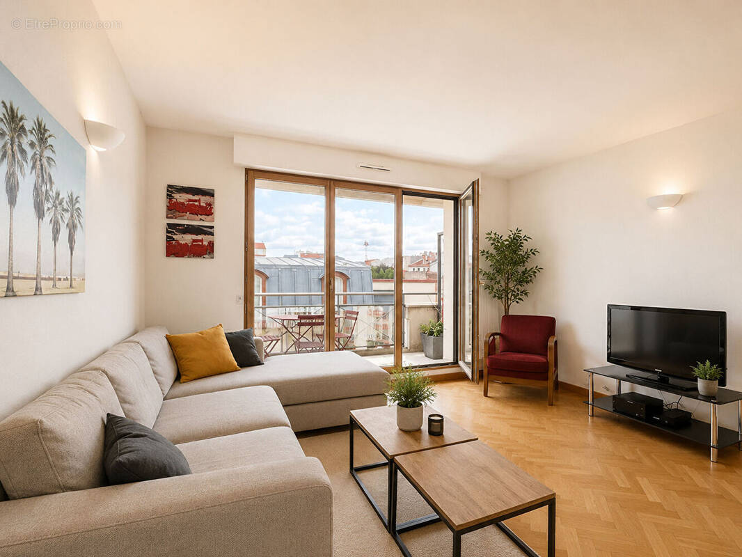 Appartement 2 pièces à proximité du métro Barbara, dans une copropriété récente et sécurisée- Montrouge - photo 1