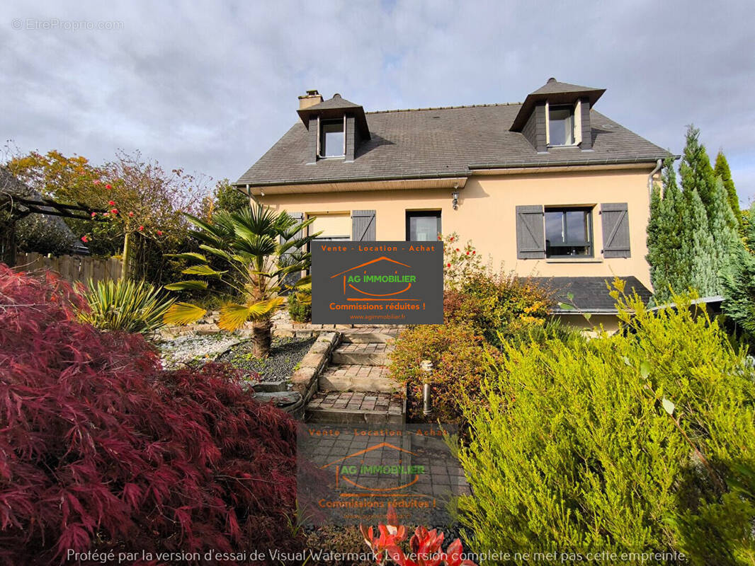 Maison à LA CHAPELLE-DES-FOUGERETZ