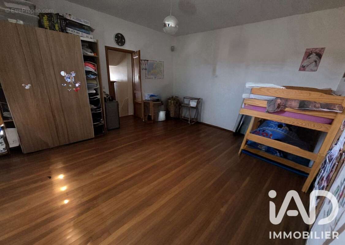 Photo 5 - Appartement à GENNEVILLIERS