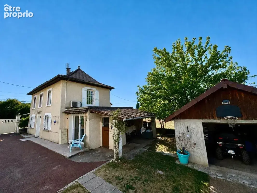Maison à VEZERONCE-CURTIN