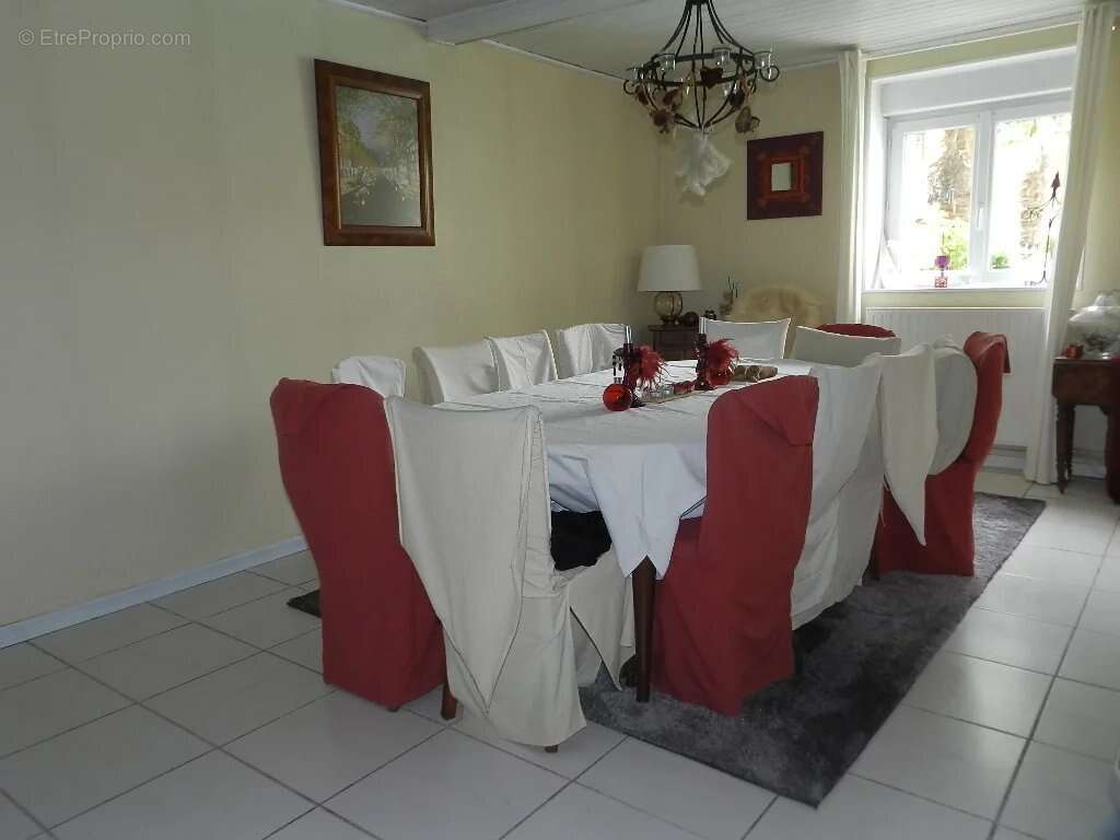 Maison à SAINT-PIERRE-SUR-DIVES