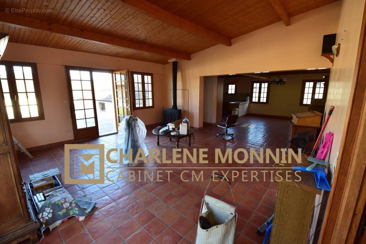 Maison à SAINT-ASTIER