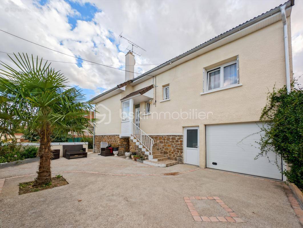 Maison à NEUILLY-SUR-MARNE