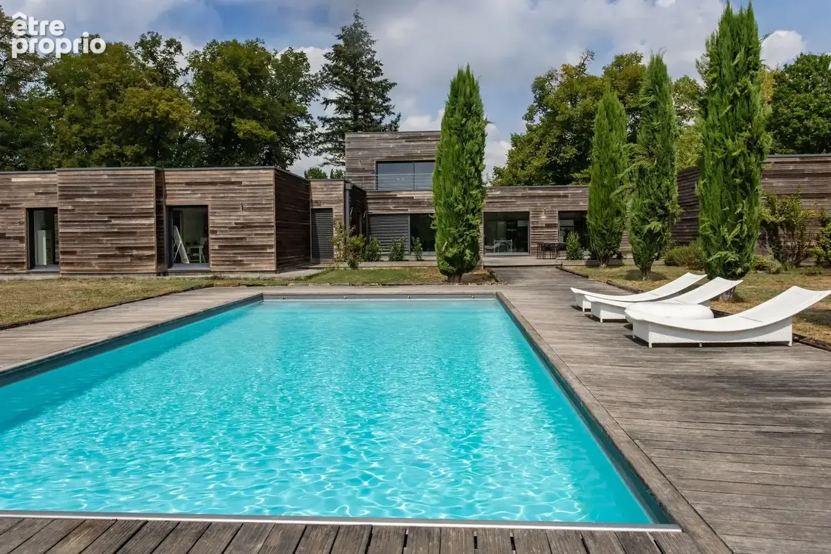 Maison à SAINT-YRIEIX-SUR-CHARENTE