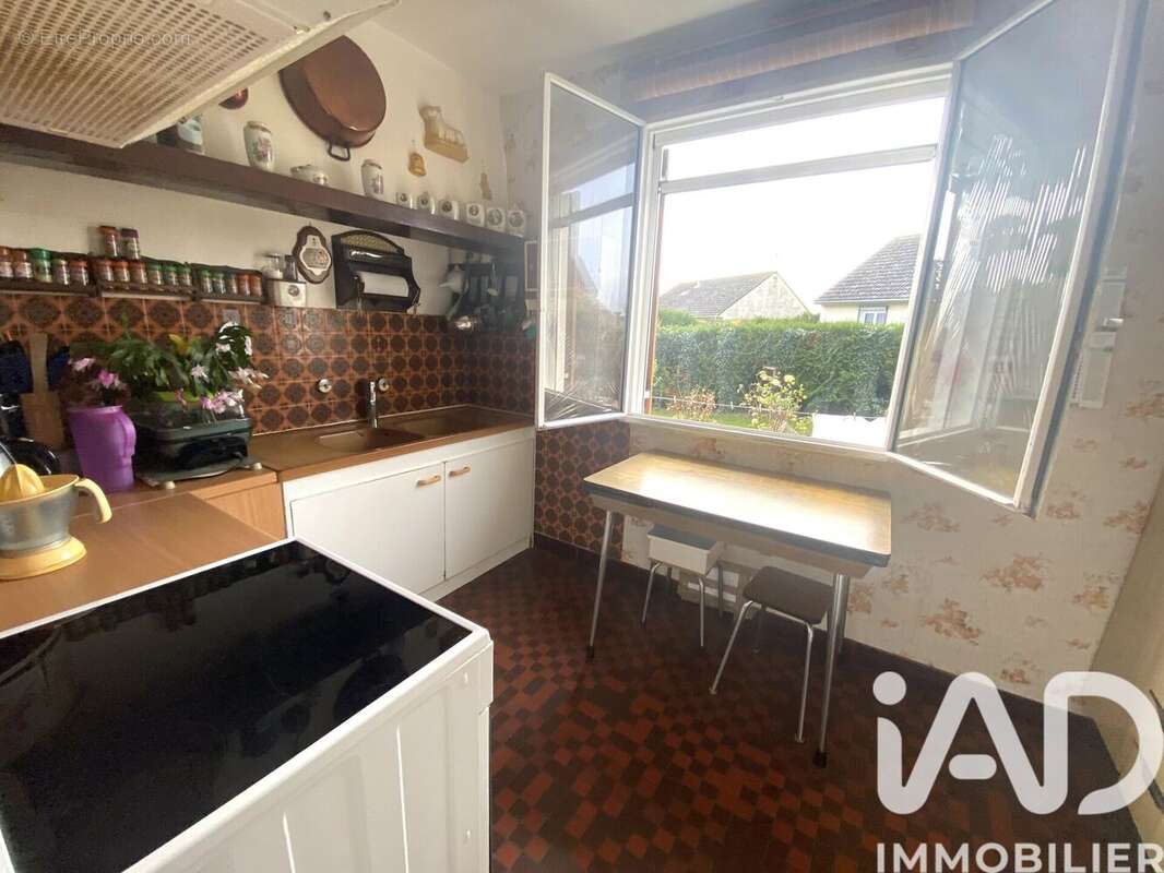 Photo 3 - Maison à SAINT-LUBIN-DES-JONCHERETS