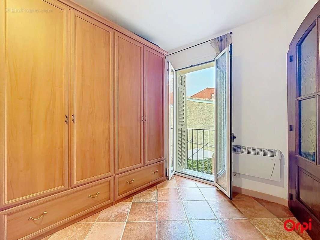 Menton, centre historique: un ensemble de deux appartements à proximité des plages - photo 18