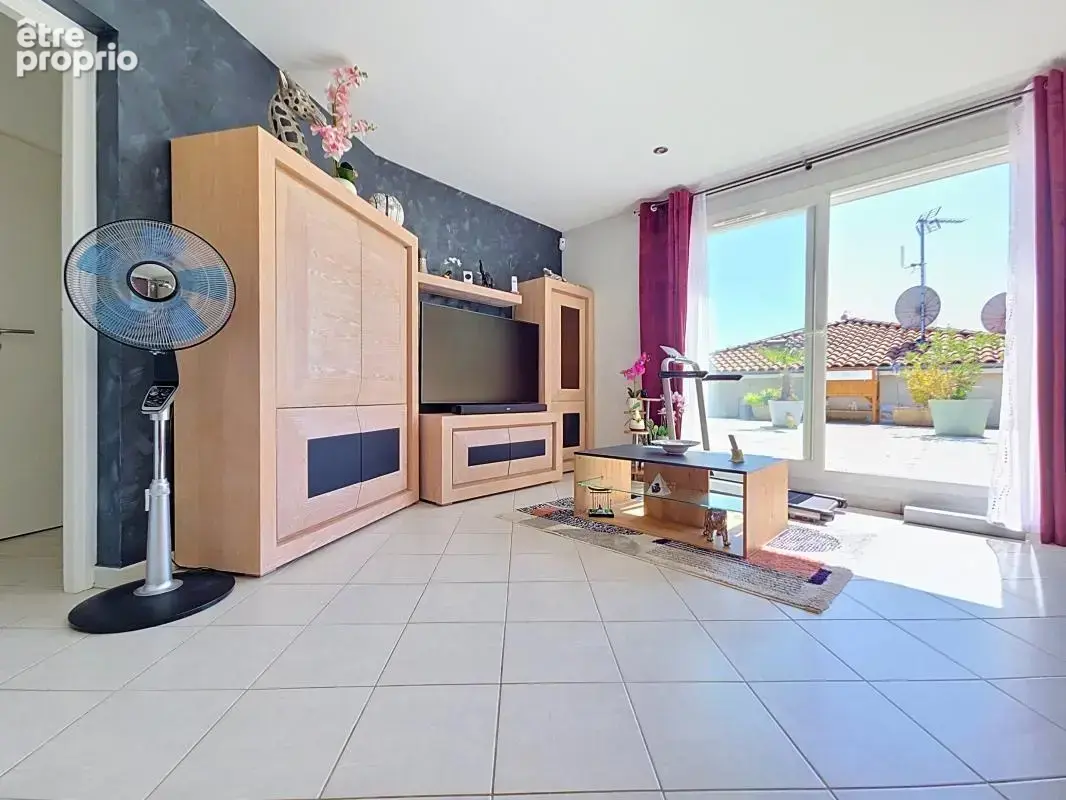 Appartement - 2 Chambres - Terrasse - Dernier étage - Garage - Place de parking - Proche commerces - photo 10