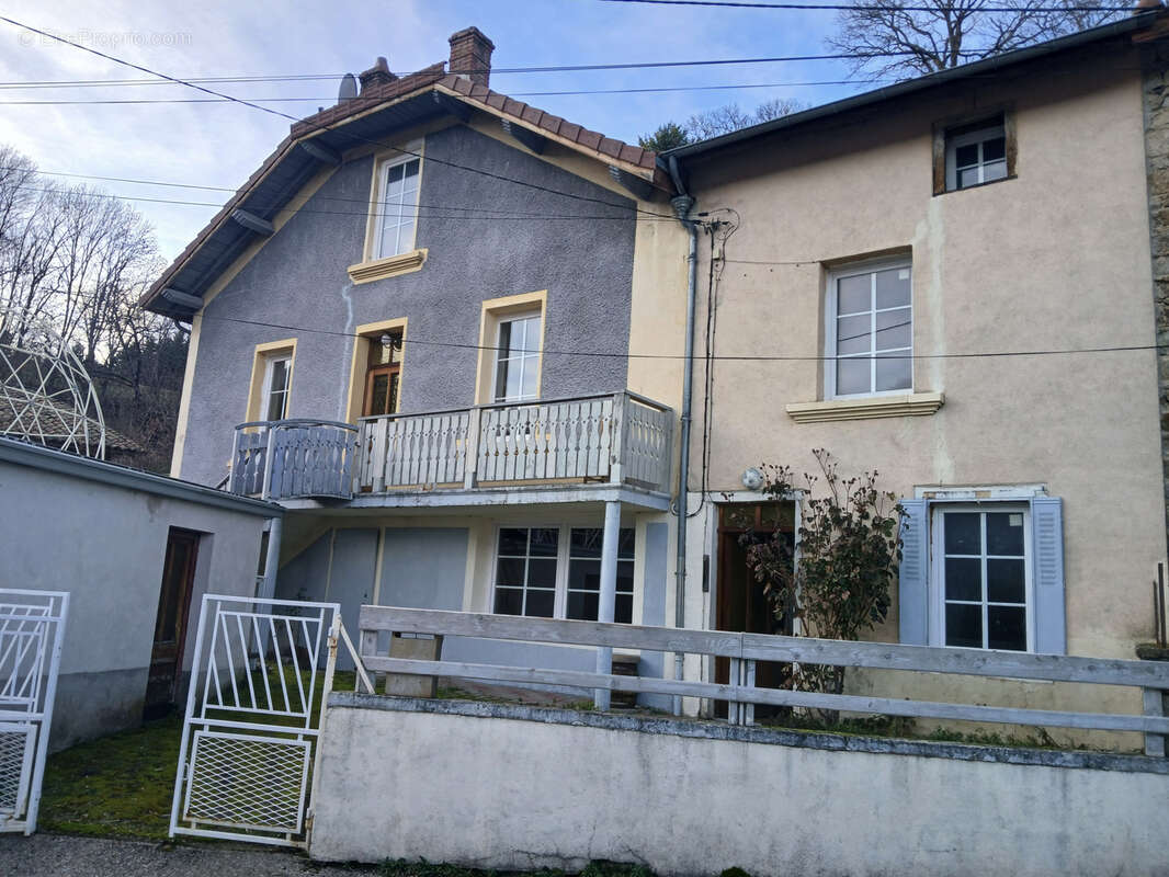 Maison à SAINT-JEAN-LA-VETRE