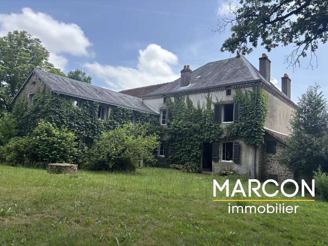 Maison à ARNAC-LA-POSTE