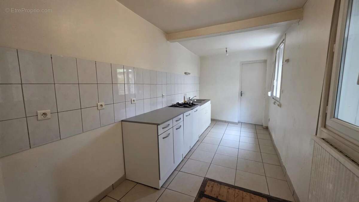 Maison de ville  exclusivité  a saisir - photo 4
