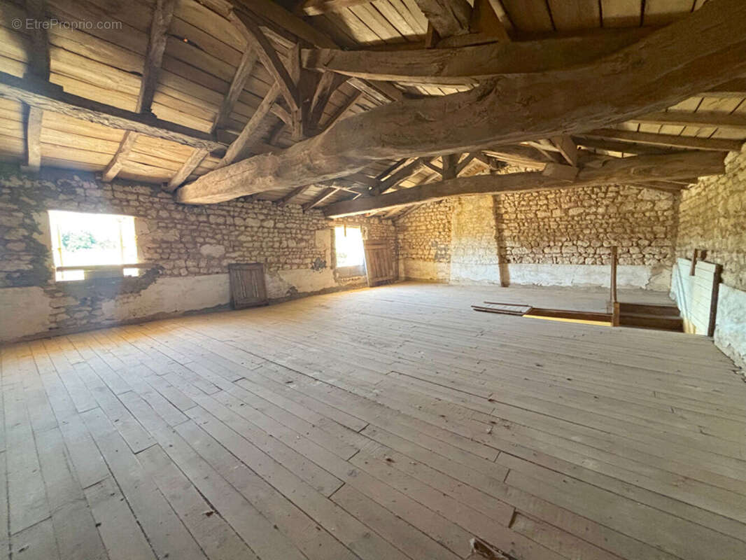 Maison à BALANZAC