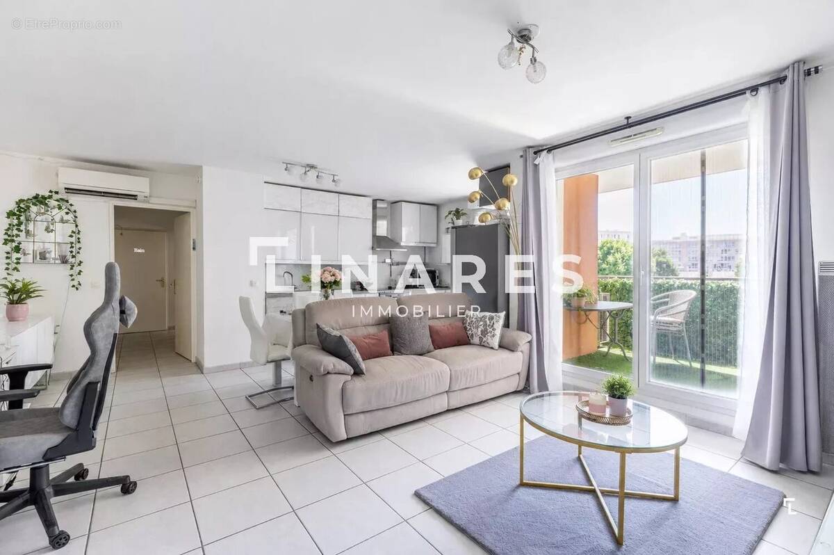 Appartement à MARSEILLE-8E