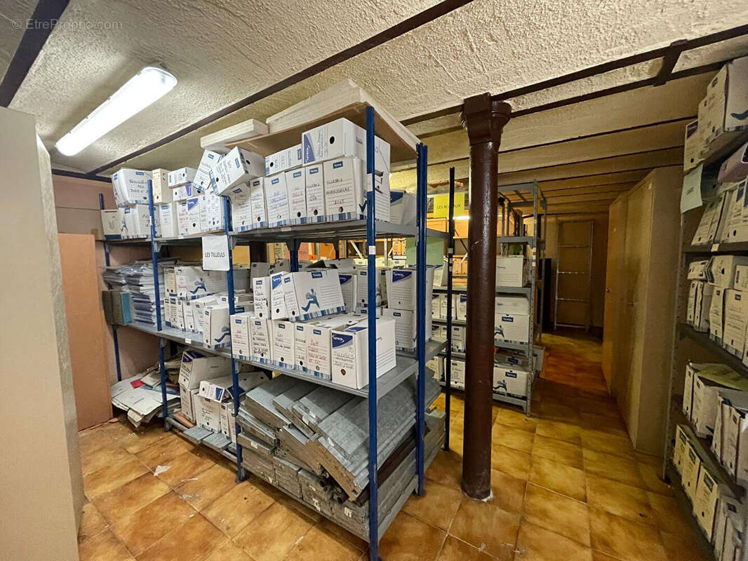 Commerce à COLOMBES