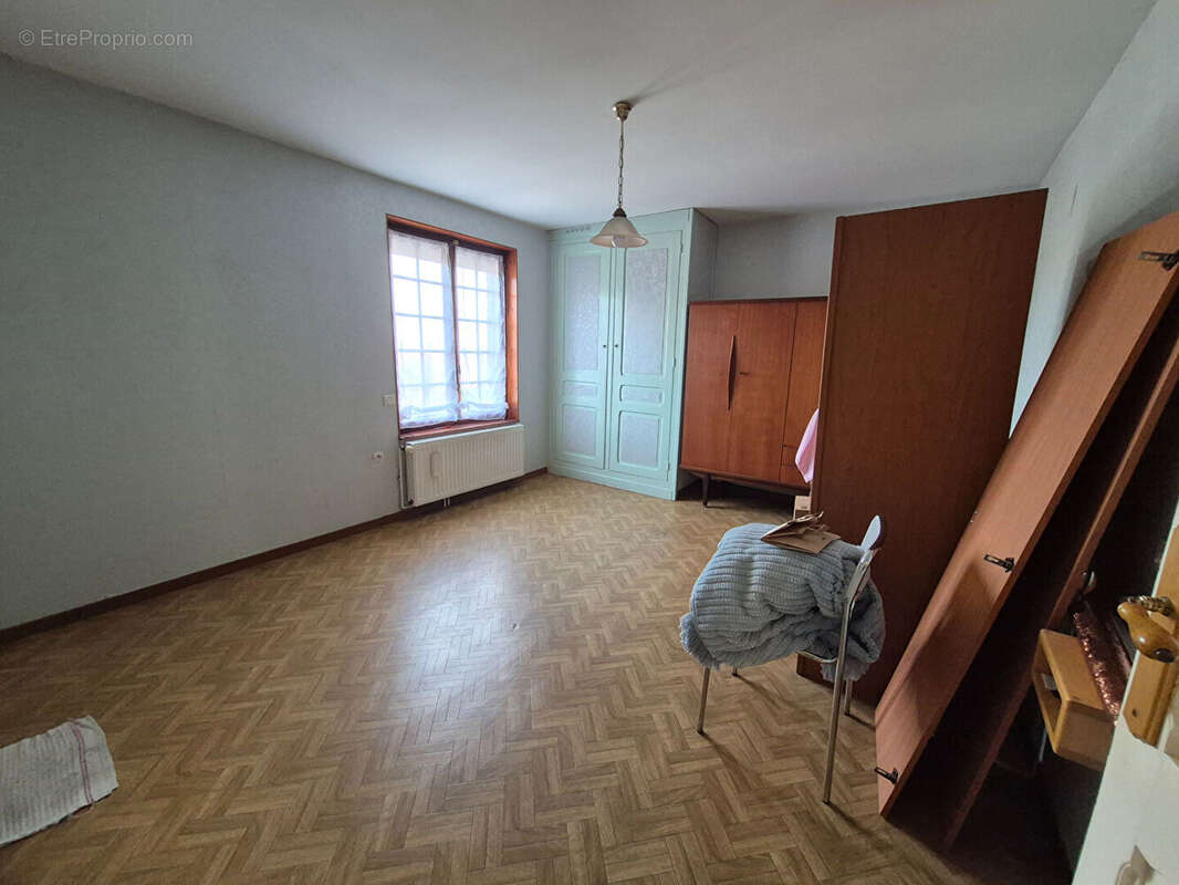 Maison à BRUAY-LA-BUISSIERE