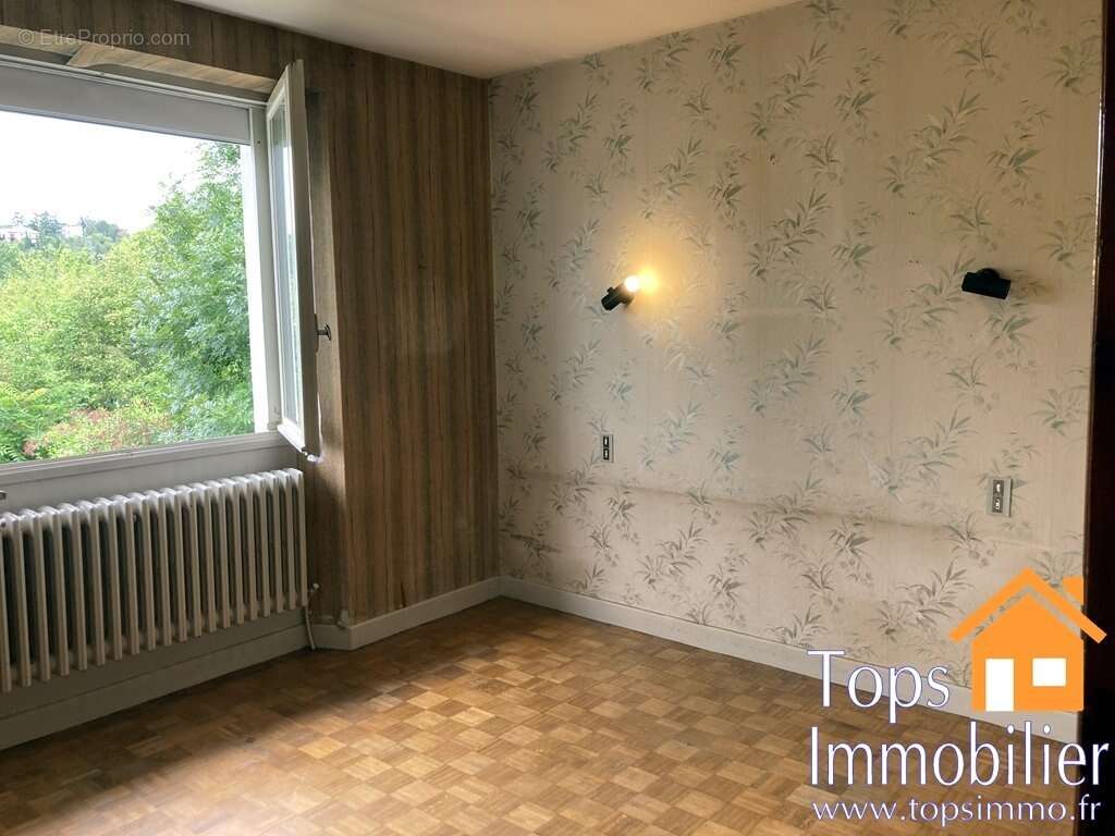 Maison à VILLEFRANCHE-DE-ROUERGUE