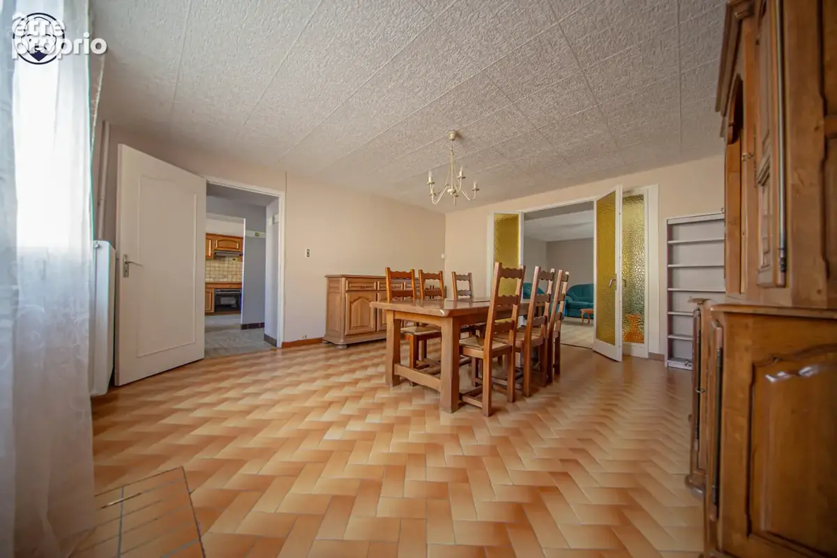 Maison de village 147m2 habitables avec dépendances - photo 3