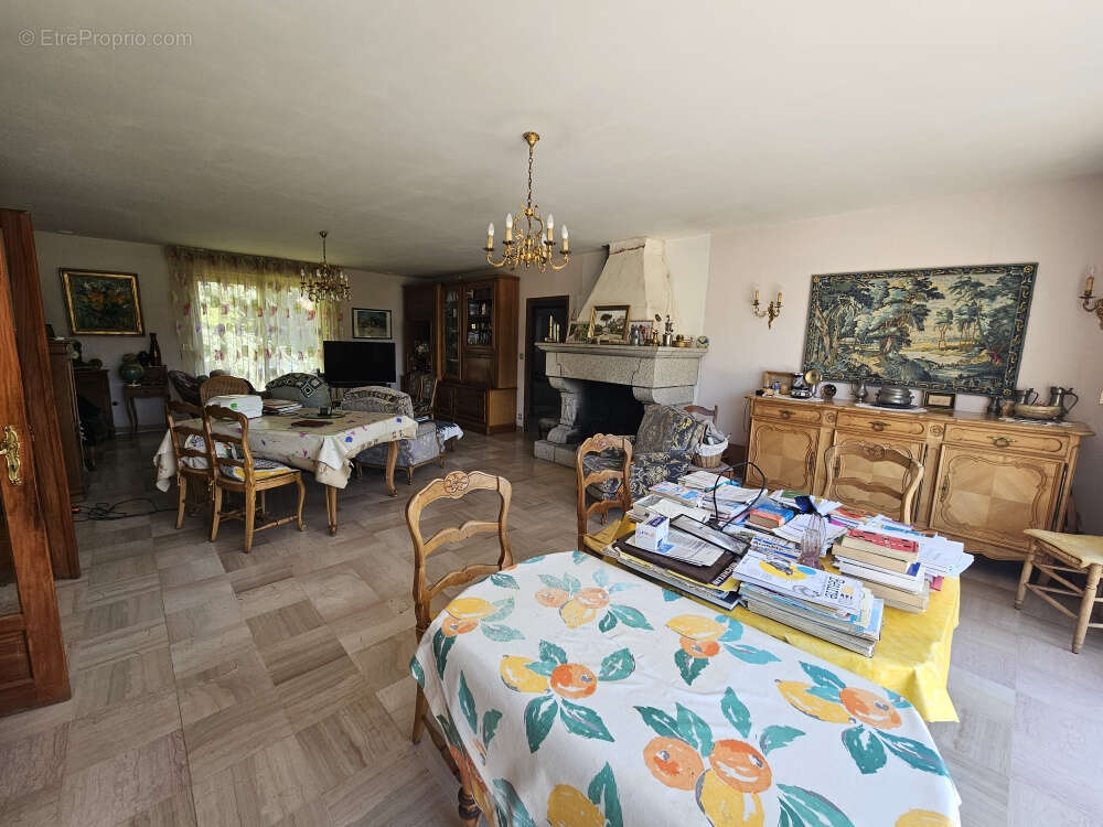 Maison à VERN-SUR-SEICHE