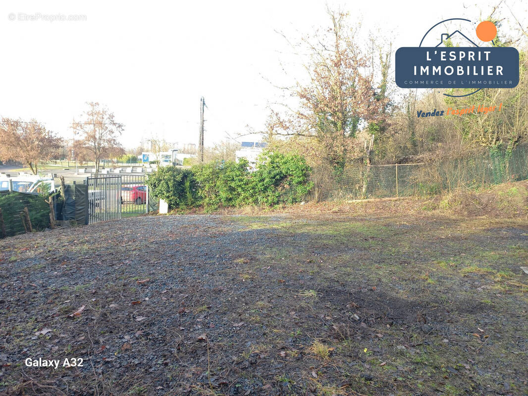 Terrain à SAINT-JULIEN-LES-METZ