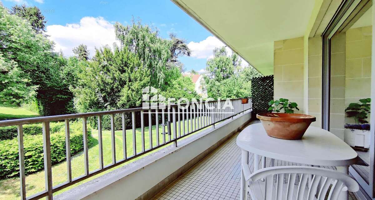 Appartement à LOUVECIENNES