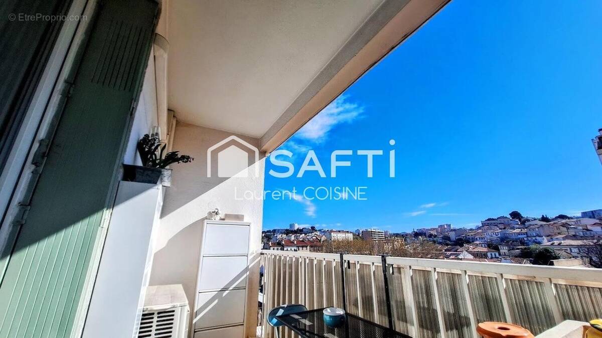 Photo 1 - Appartement à MARSEILLE-3E