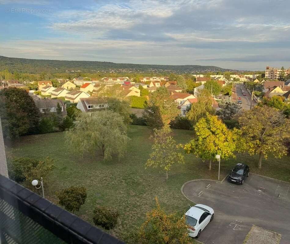 Appartement à VERNEUIL-SUR-SEINE