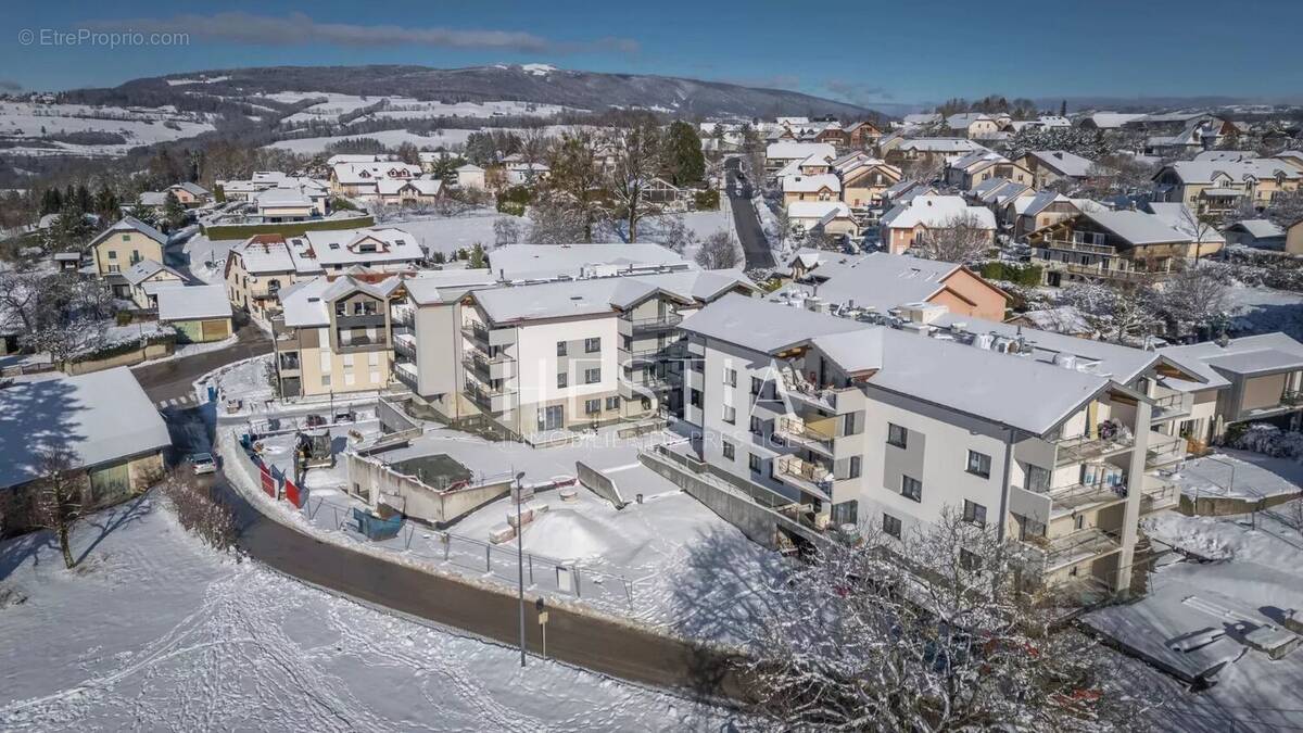 Appartement à VILLY-LE-PELLOUX