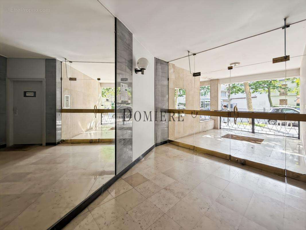 Etage élevé, beau 5 pièces baigné de soleil - photo 15