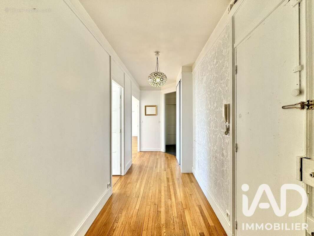 Appartement 108 m² à Issy-Les-Moulineaux  - photo 2