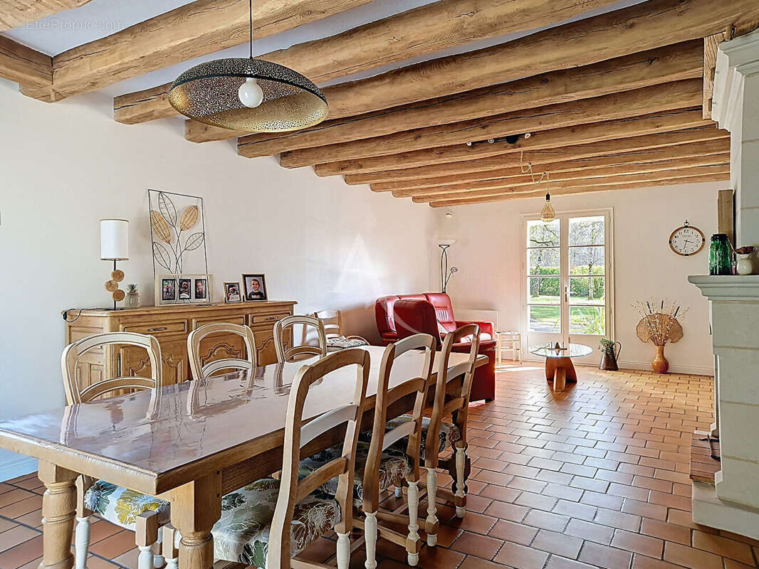 Maison à SAINT-MATHURIN-SUR-LOIRE