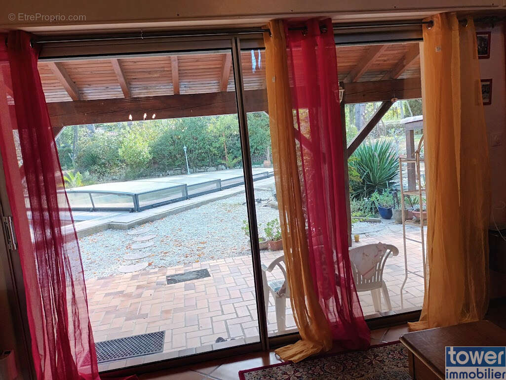 Villa 6 chambres garage jardin piscine terrasse - photo 17