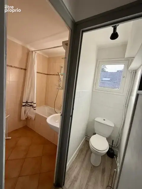 Divonne-les-Bains   T4 de 94 m2 avec balcon, cave et 2 stationnements - photo 16