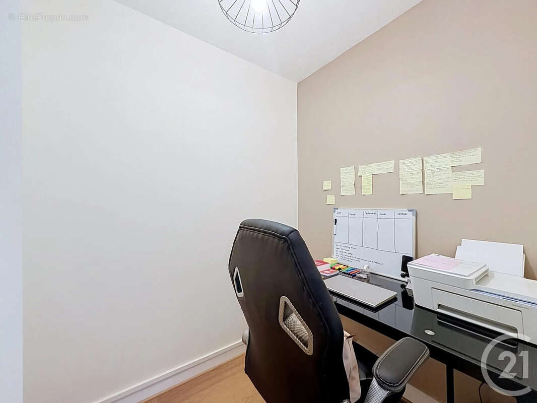 Appartement 52 m² à Saint-Andre-Les-Vergers  - photo 9