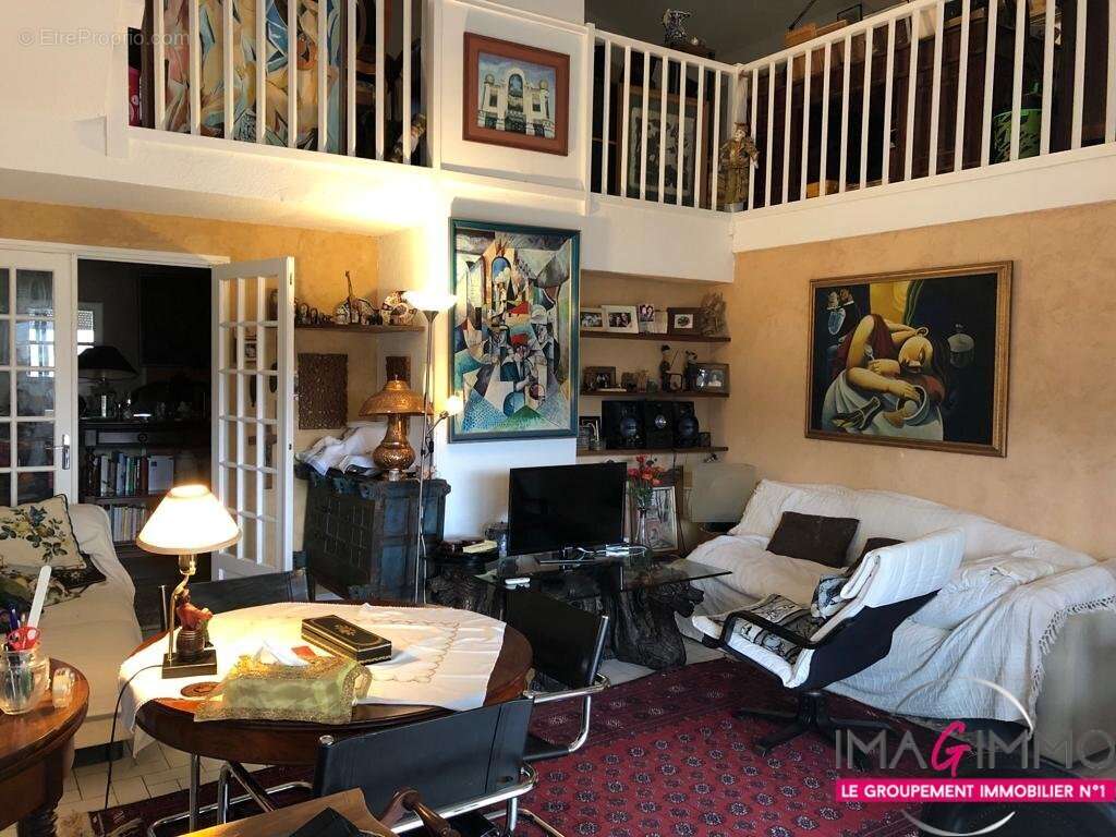 Appartement à GANGES