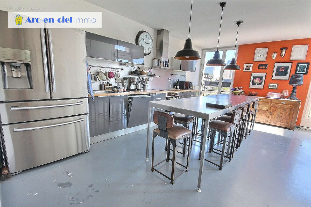 Appartement à NANTERRE