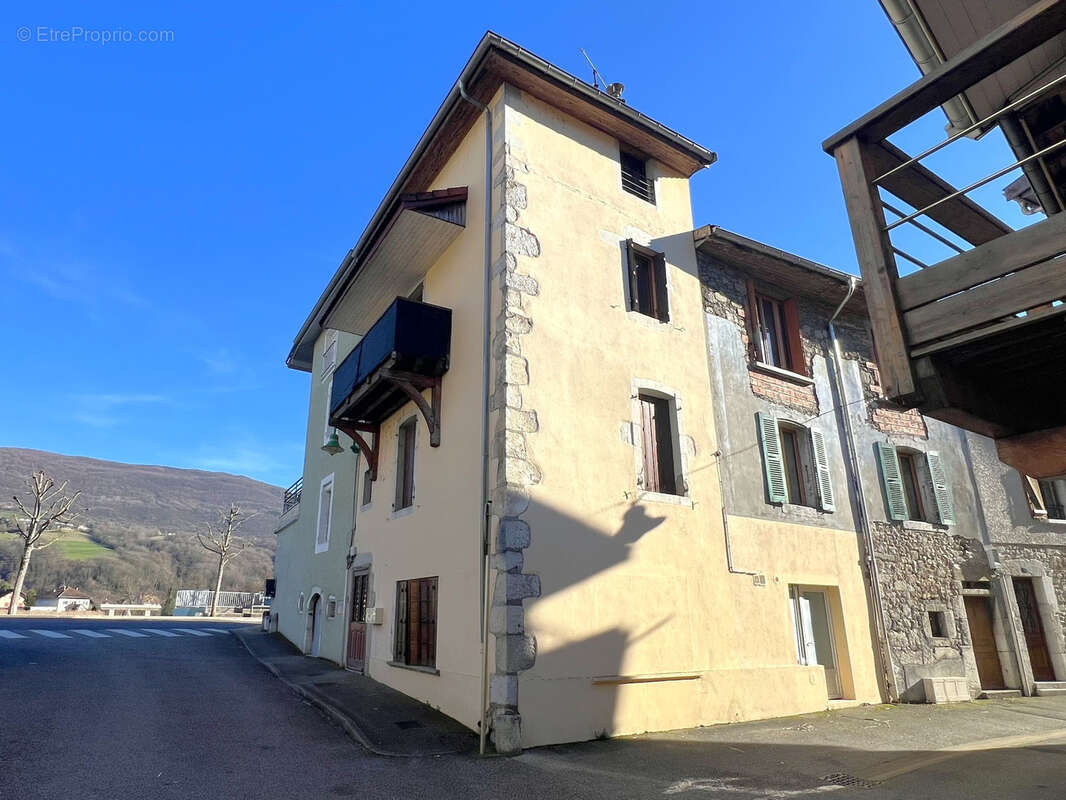 Appartement à SEYSSEL