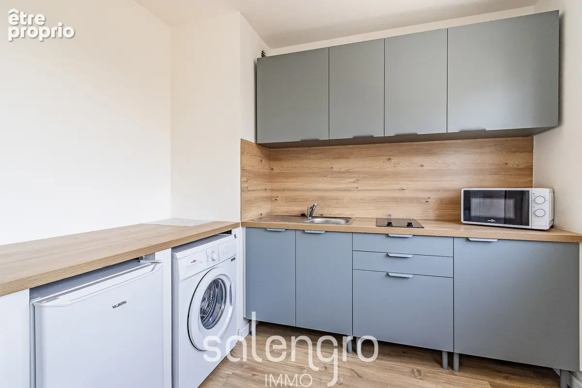 Appartement 30 m² à Villeurbanne  - photo 2
