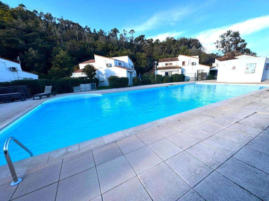 Maison à MANDELIEU-LA-NAPOULE