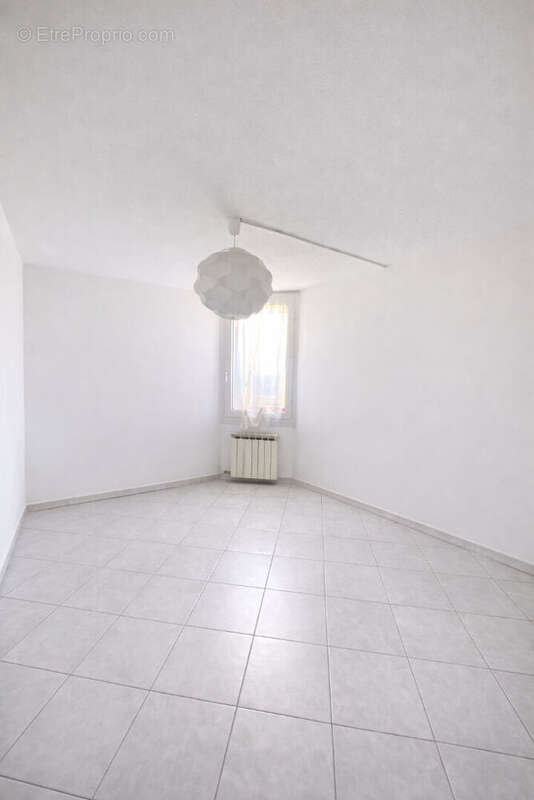 Appartement à VALBONNE