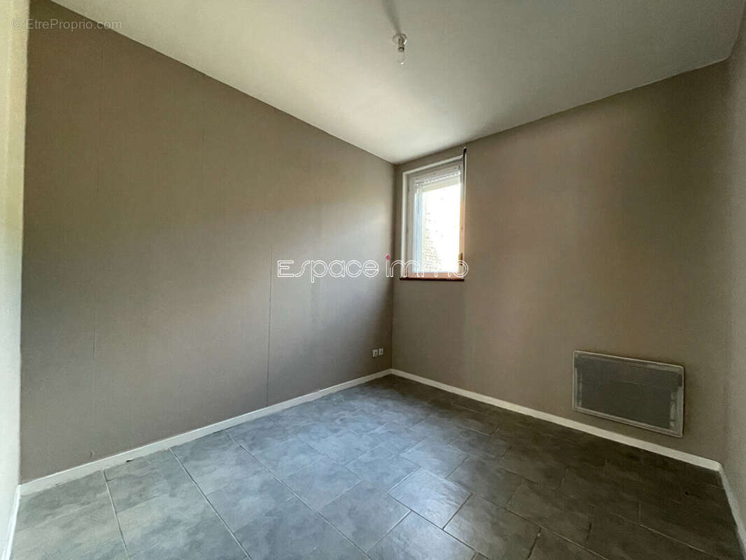 Appartement à DEVILLE-LES-ROUEN