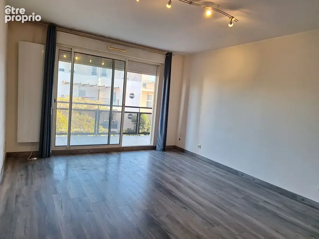 Aix La Duranne Appartement  T2 avec terrasse - photo 3