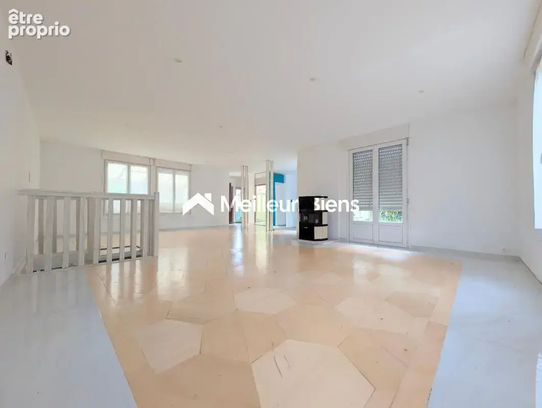 Maison 145 m² à Jouy-Mauvoisin 4 chambres sur terrain divisible de 1090 m² - photo 4