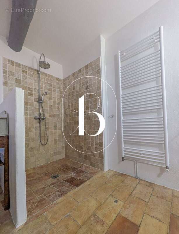 Maison à ORGNAC-L'AVEN